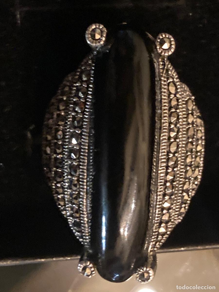 Schmuck: Anillo de plata y piedra negra
