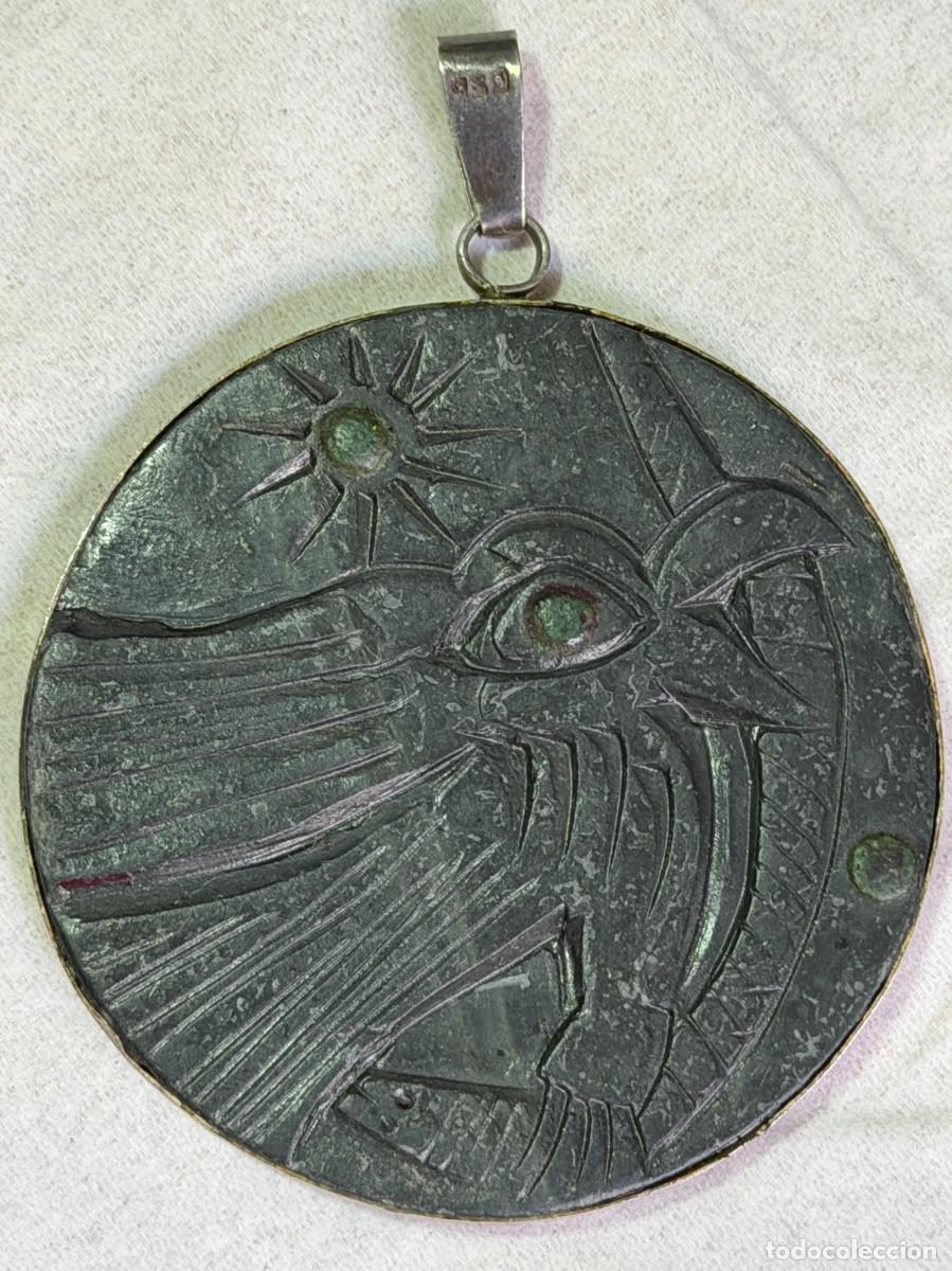 Gioielleria: Antiguo colgante de plata contrastada 950 . Haida , argilita tallada , Nativo. argilite , R689