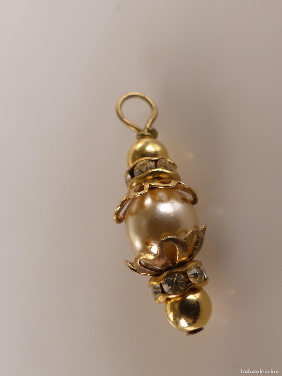 Schmuck: Colgante de Perla y Metal Dorado