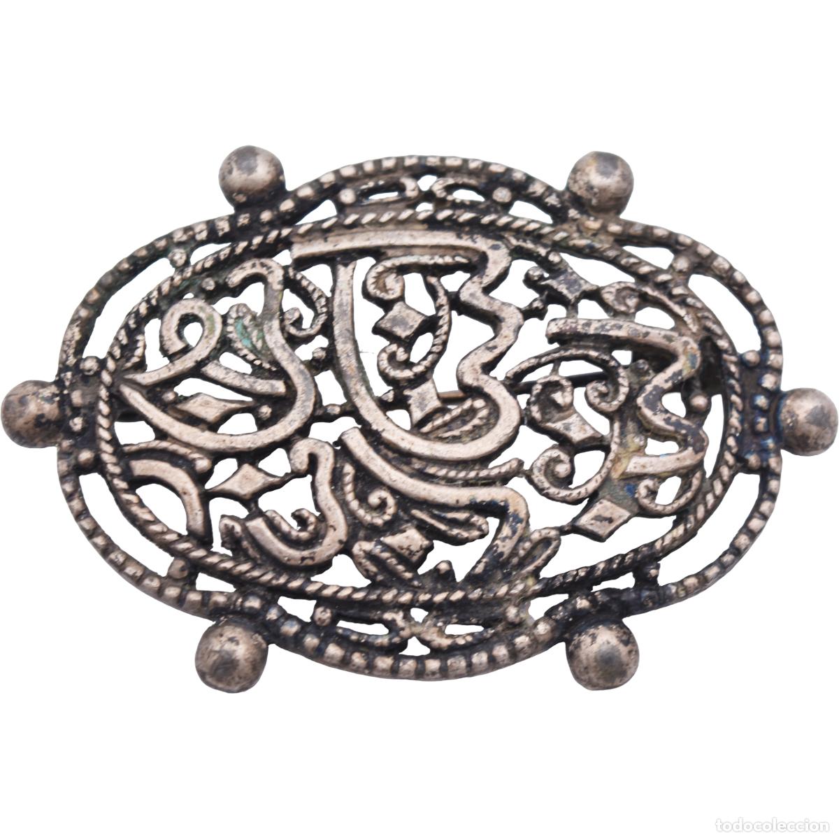 Gioielleria: Broche antiguo de metal
