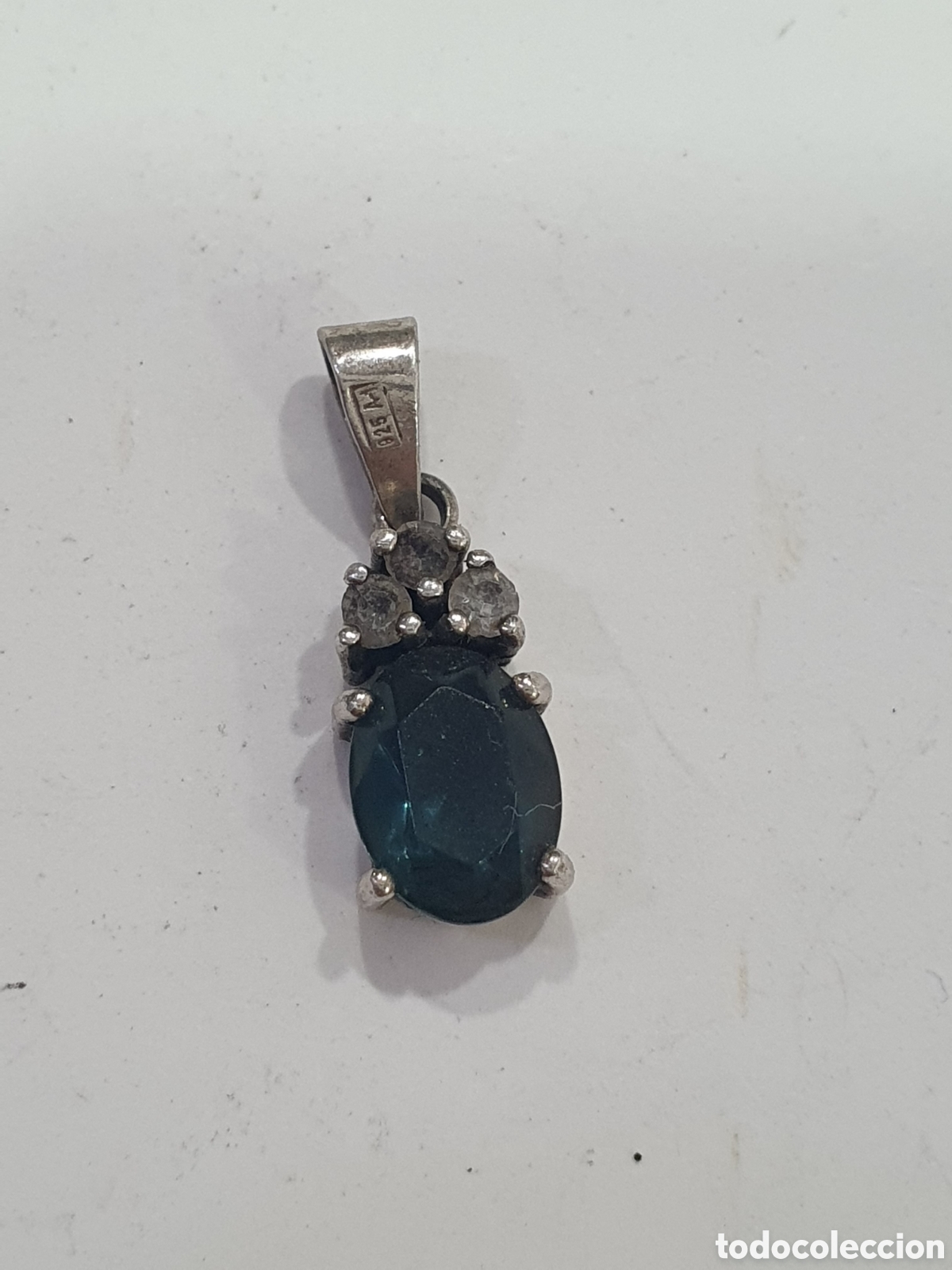 Joaillerie: Colgante con piedras plata de ley. (L46)