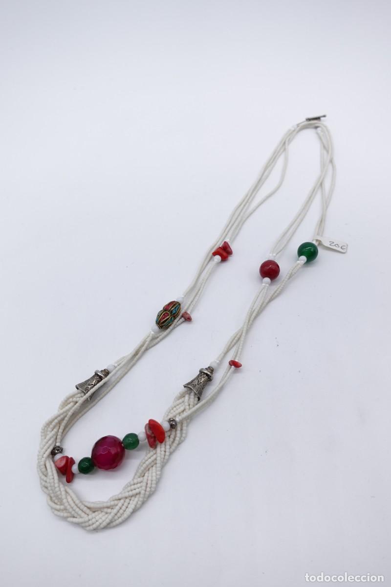 Joyeria: COLLAR &Eacute;TNICO MULTIVUELTA CUENTAS BLANCAS CORAL Y PIEDRAS VERDES VINTAGE