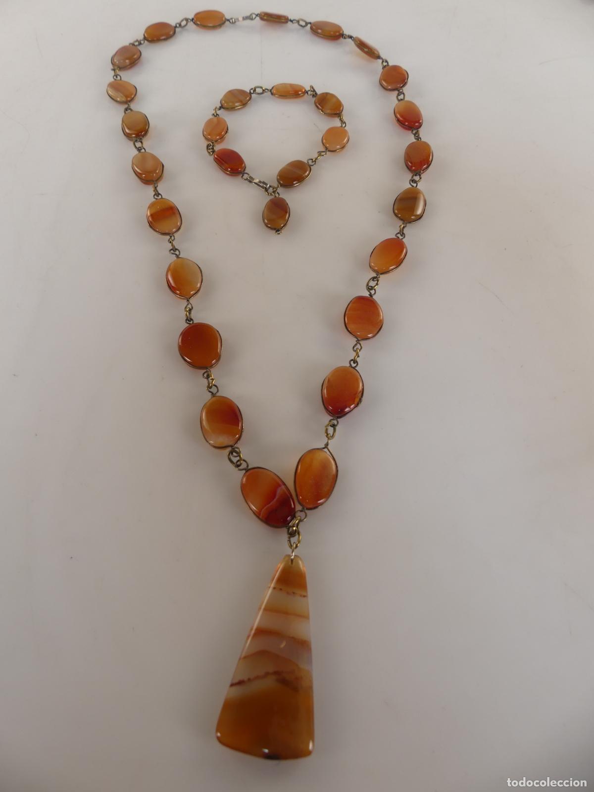 Joaillerie: Collar de Piedras de Color Maron
