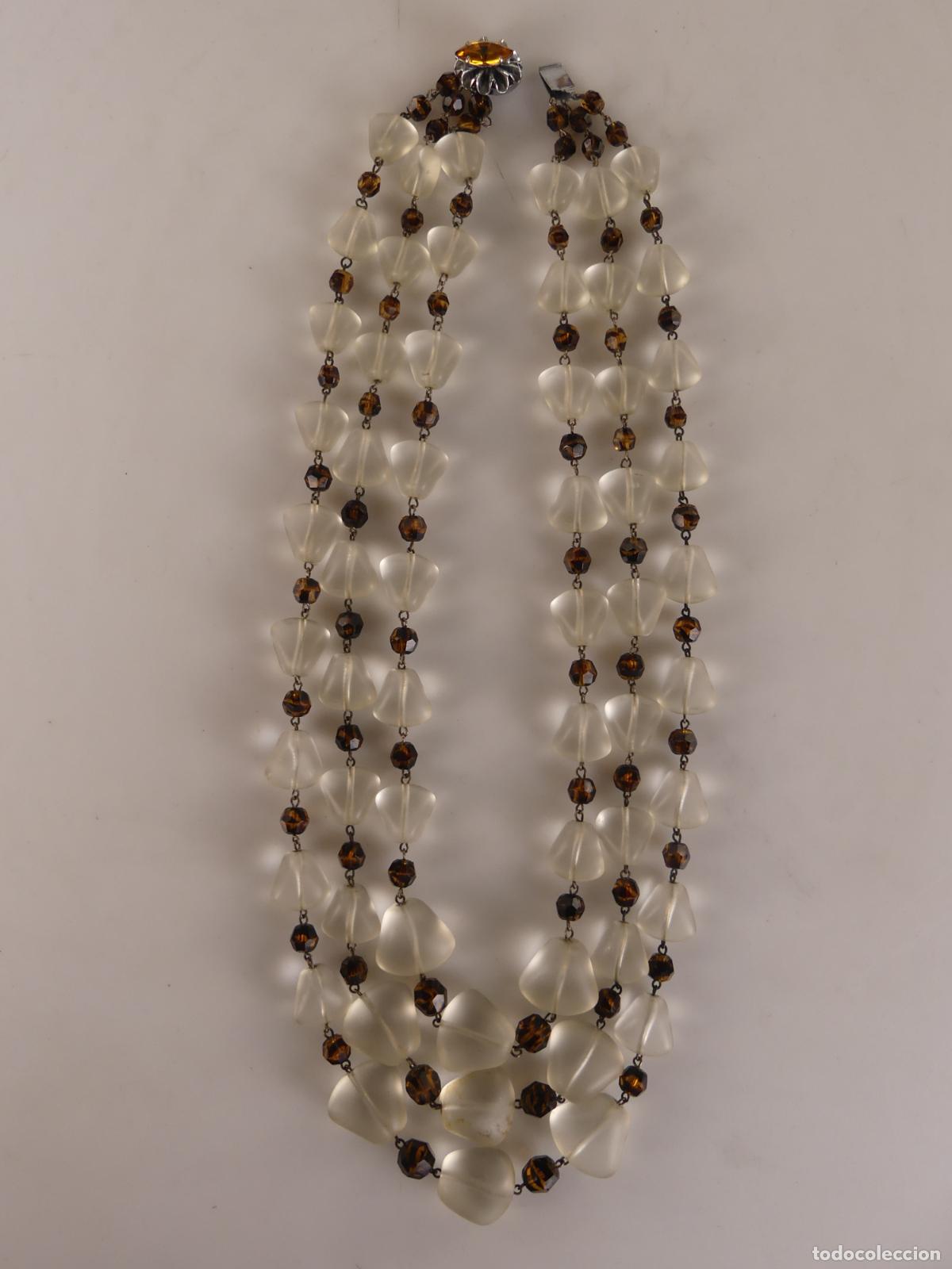 Joaillerie: Collar de Cuentas Blancas y Maron