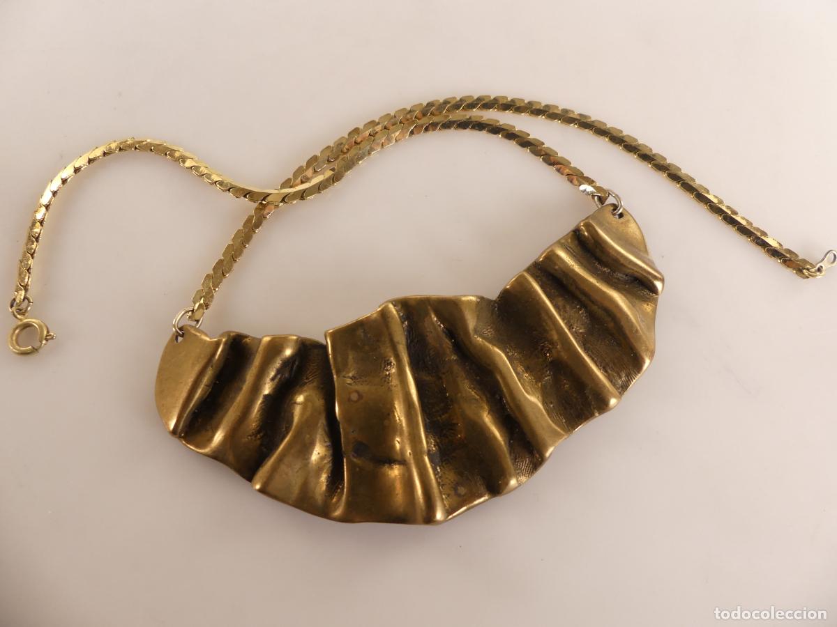 Joaillerie: Collar Metal Dorado Muy Llamativo