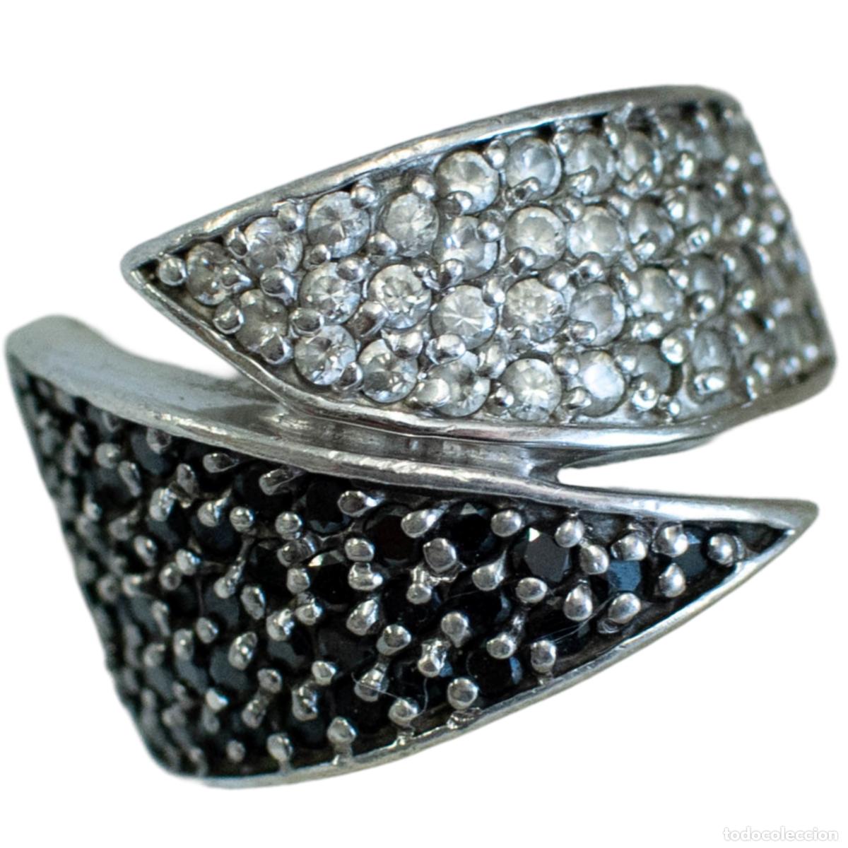 Jewelry: Anillo de plata de ley con circonitas
