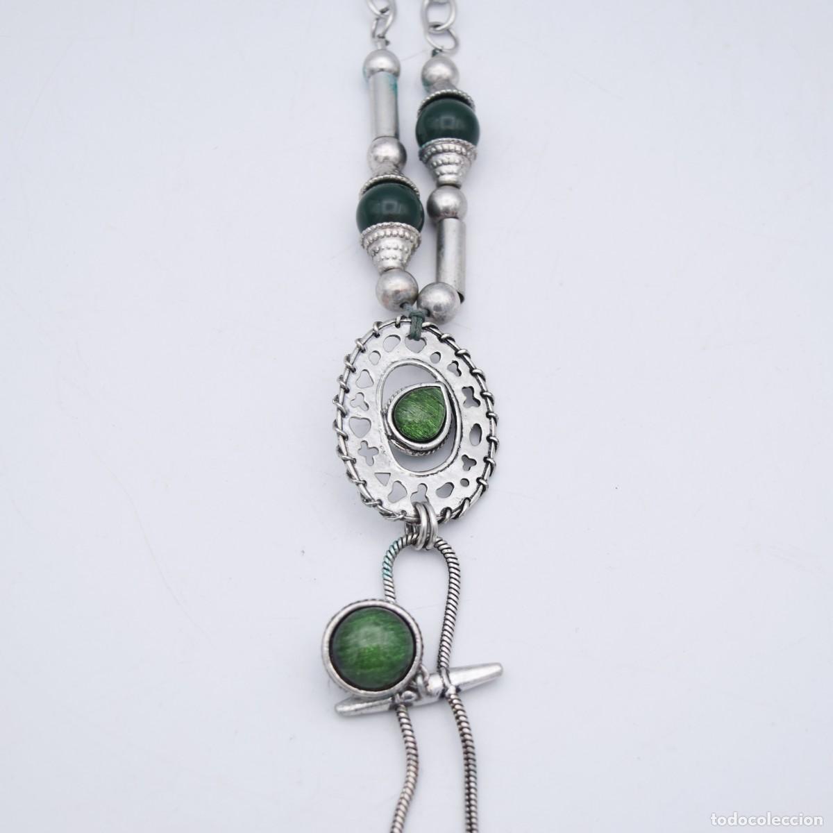 Joyeria: Collar plateado con incrustaciones de piedras verdes - Foto 4