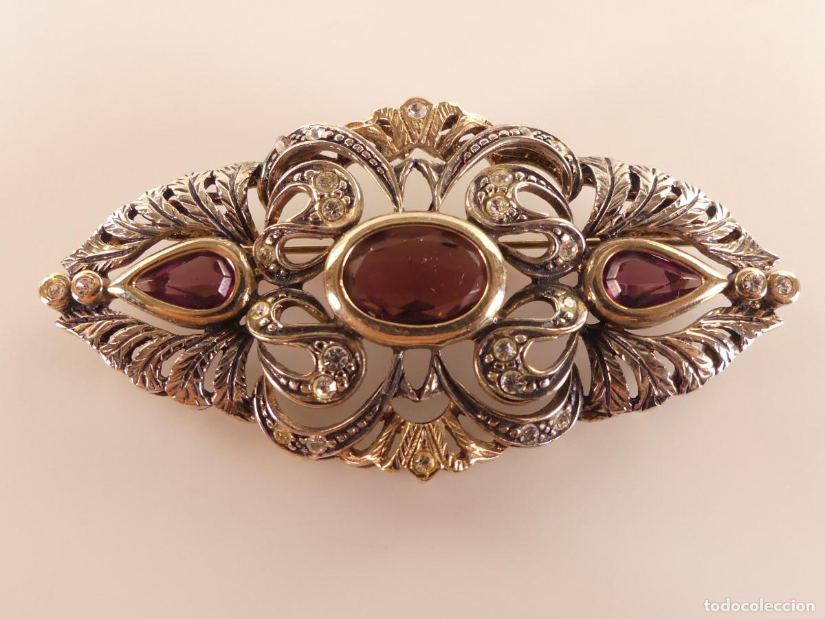 Jewelry: Broche Metal Dorado Elipsa Adorno Morado