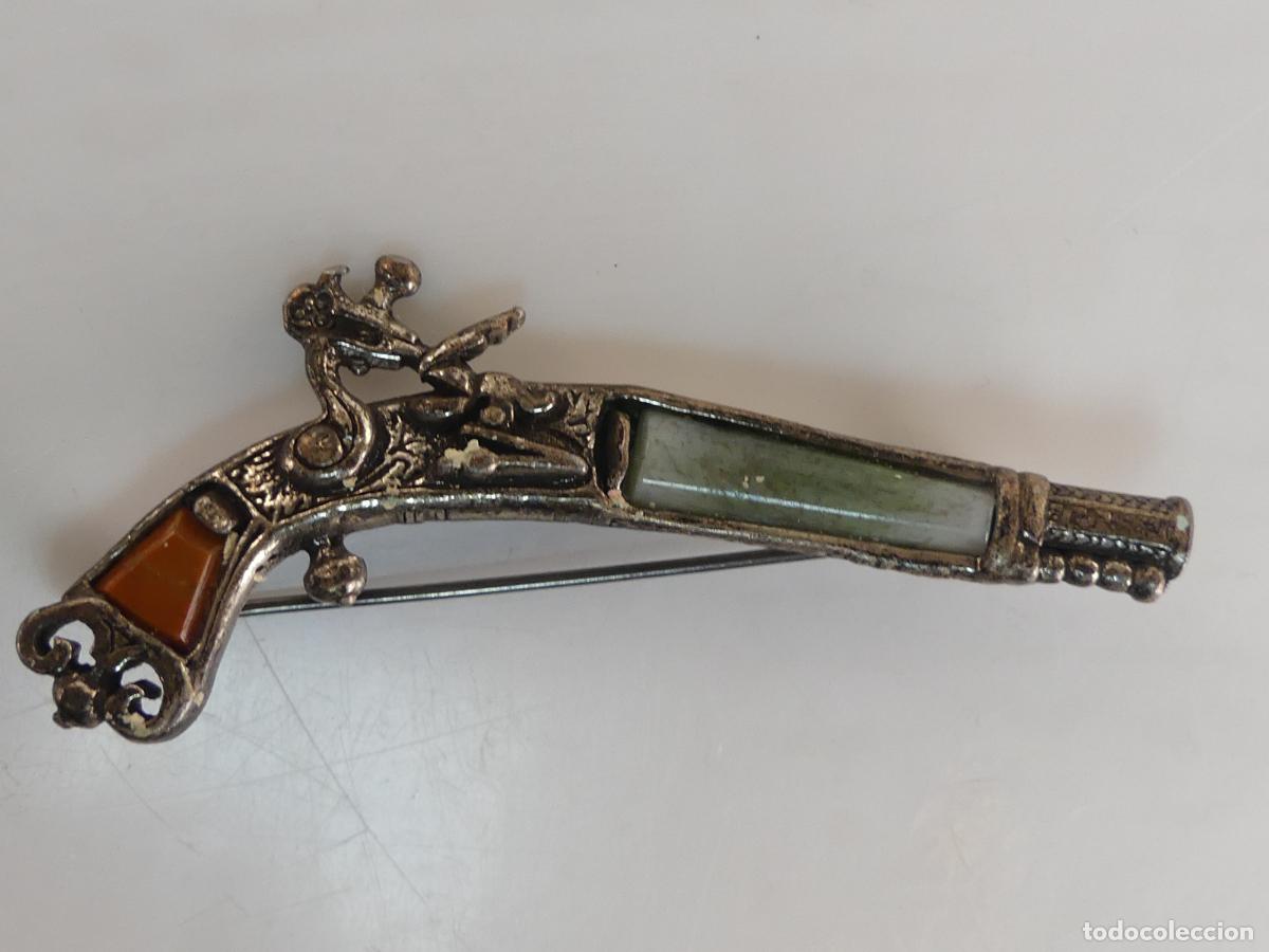 Jewelry: Broche Trabuco Metal Plateado Adorno de Piedras
