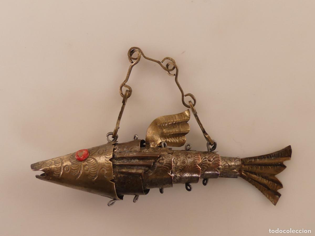 Jewelry: Broche Pez Metal Plateado Labrado
