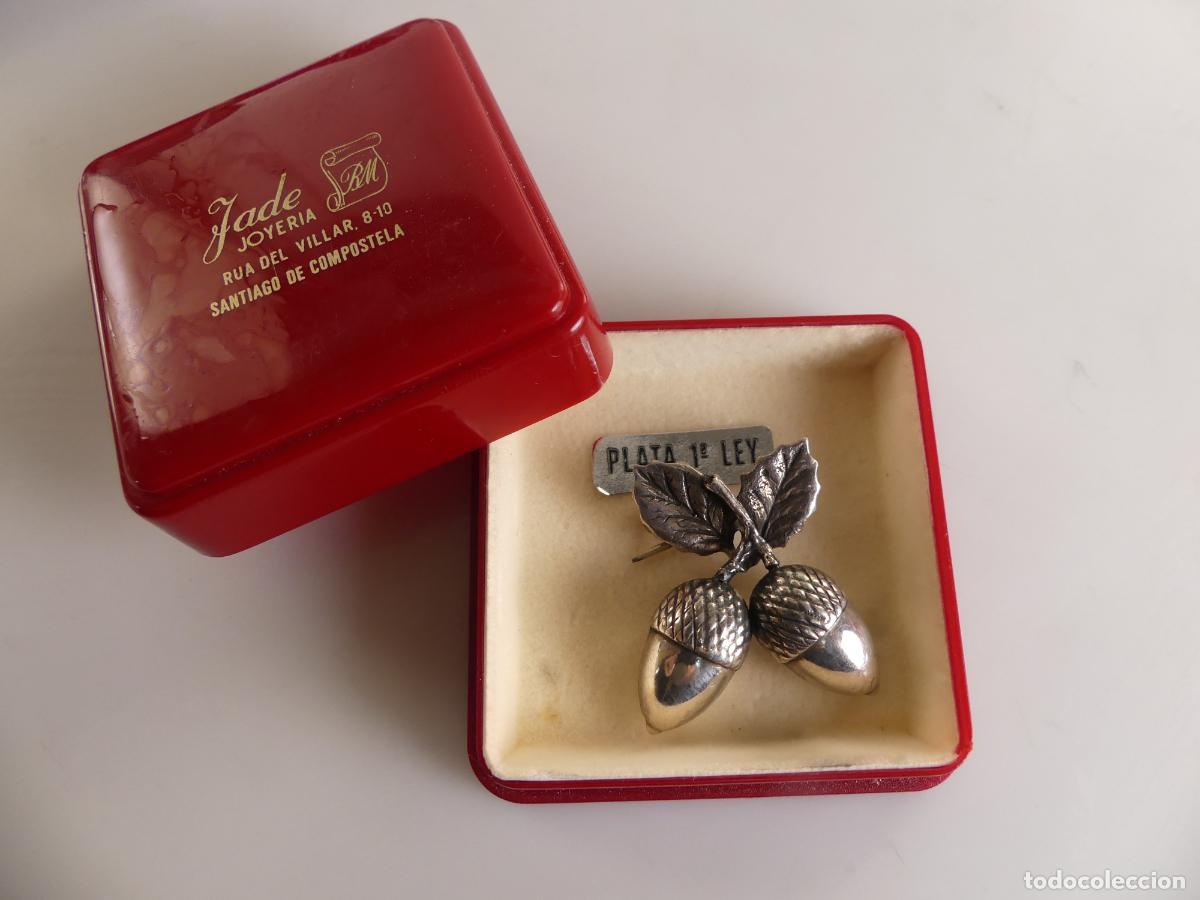 Jewelry: Broche Bellotas de Plata Antigua 3,44 gr.
