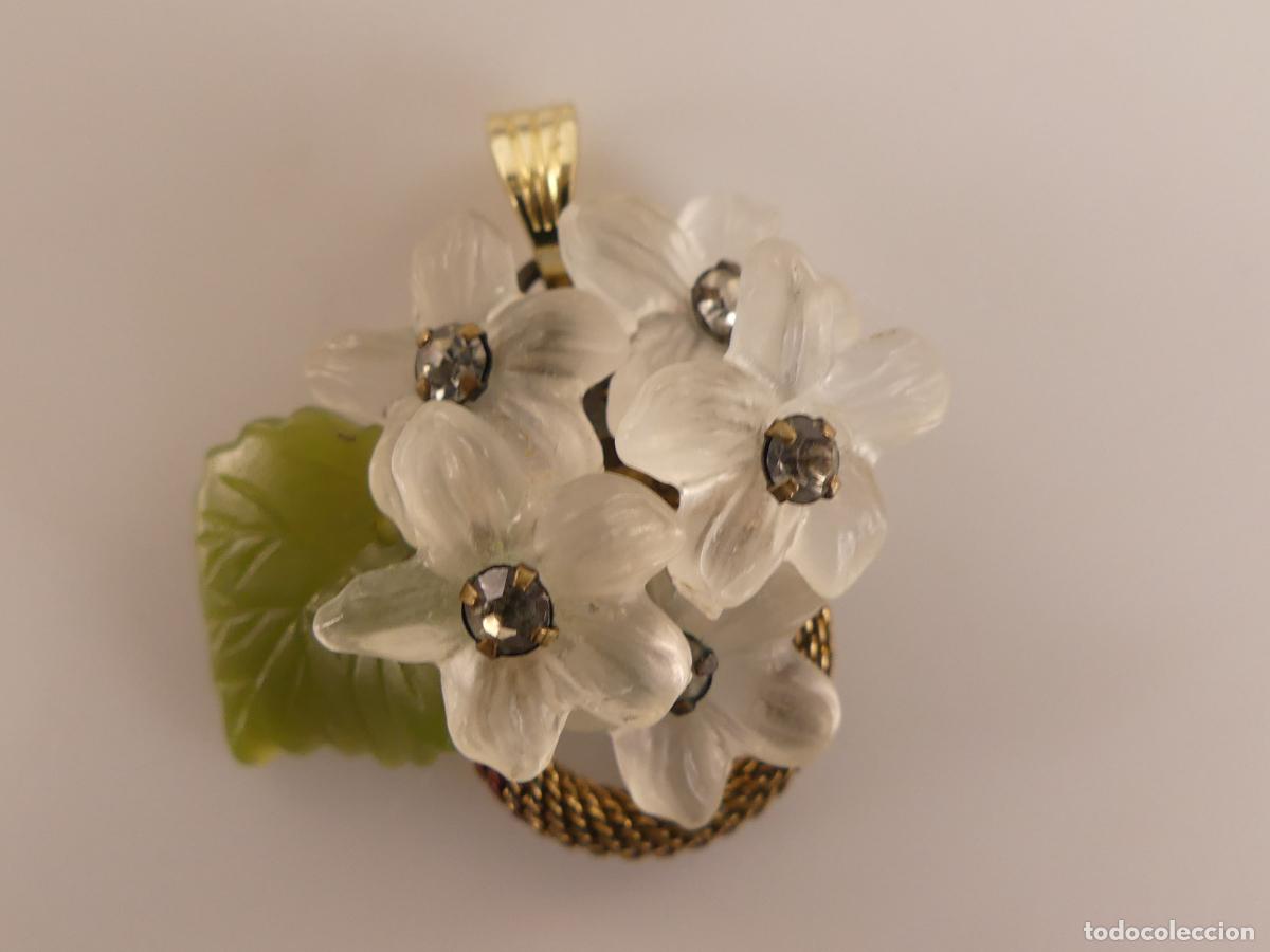 Joaillerie: Colgante Metal Dorado y Adornos Flores y Hojas