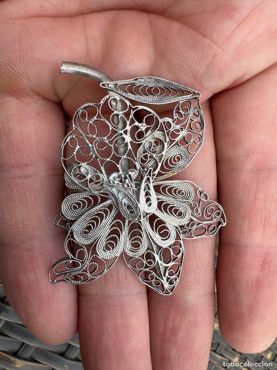 Joyeria: Broche vintage de filigrana en forma de flor, ca. a&ntilde;os 1950&ndash;1970, Francia