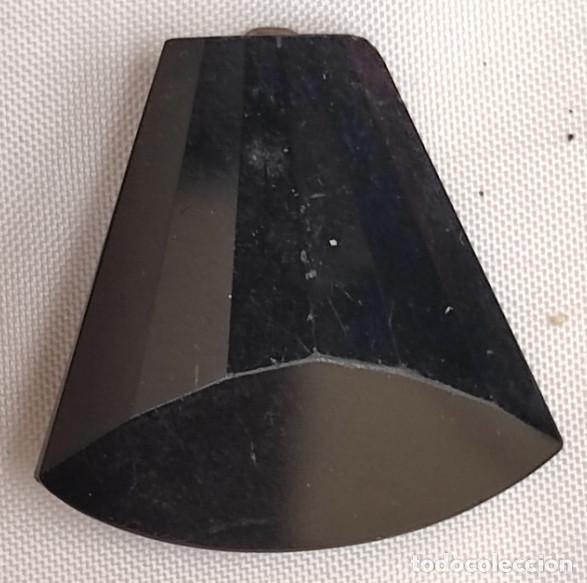 Joalheria: ANTIGUO PENDIENTE COLGANTE O SIM. DE AZABACHE, MADE IN CZECHOSLOVAKIA, SIGLO XIX, CHECOSLOVAQUIA