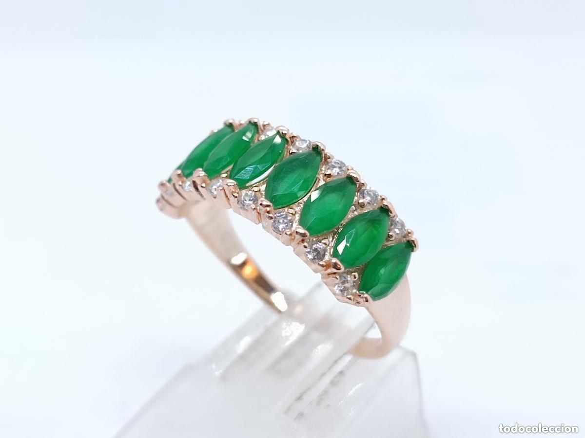 Joyeria: Precioso anillo en oro de 14k con esmeraldas de excelente dise&ntilde;o