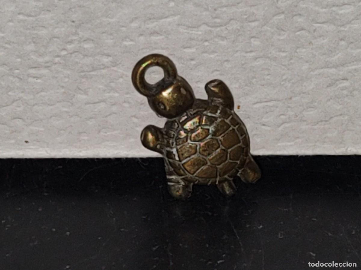 Joyeria: A5- Antiguo Mini Dije De Bronce En Forma De Tortuga - 70's