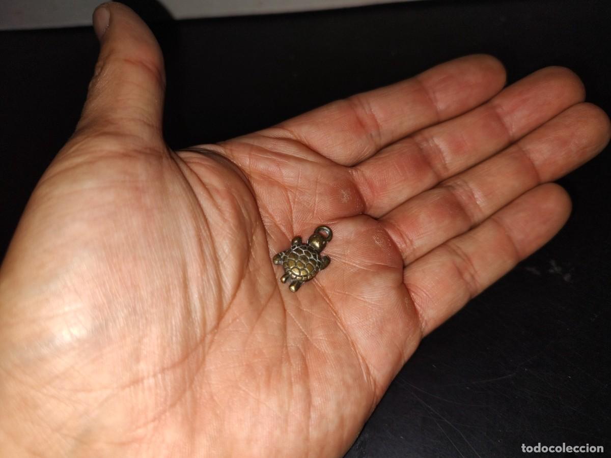 Joyeria: A5- Antiguo Mini Dije De Bronce En Forma De Tortuga - 70s - Foto 11