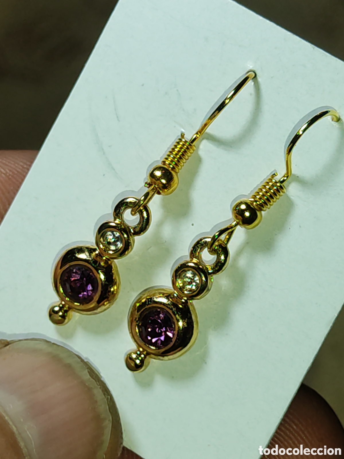Joyeria: Pendientes dorados con amatista y circonita.Vintage.Nuevos.