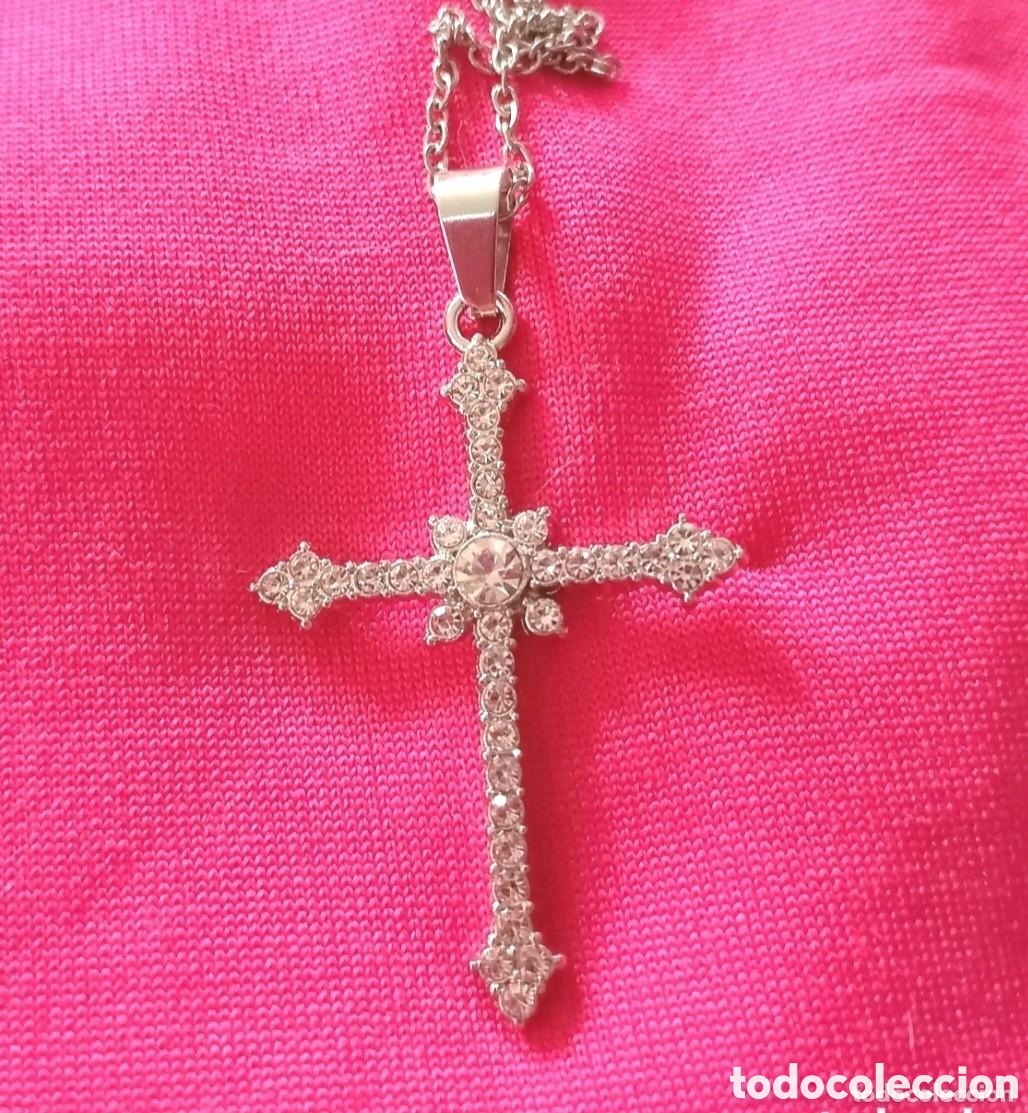 Jewelry: Original colgante + cadena cruz, crucifijo plateado con incrustaciones brillantes 3,9cm L Muy bonito