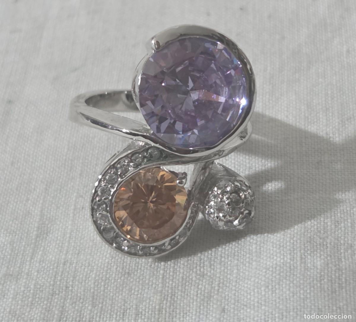 Joyeria: Anillo de plata y circonitas
