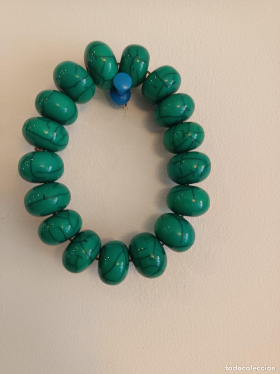 Joyeria: Collares de cuentas estilo turquesa hecho de resina natural
