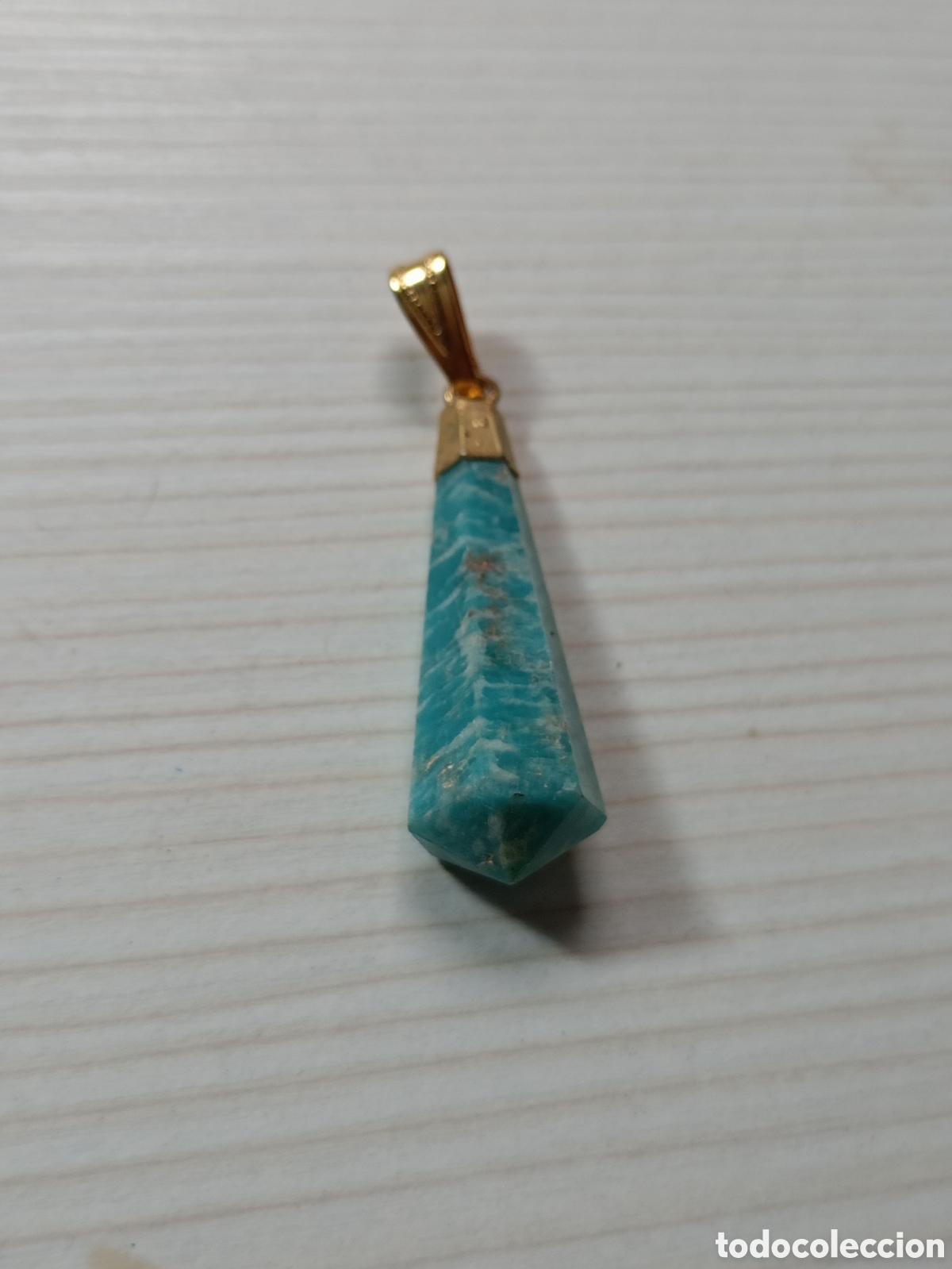 Jewelry: Colgante piedra turquesa y dorado 3cm