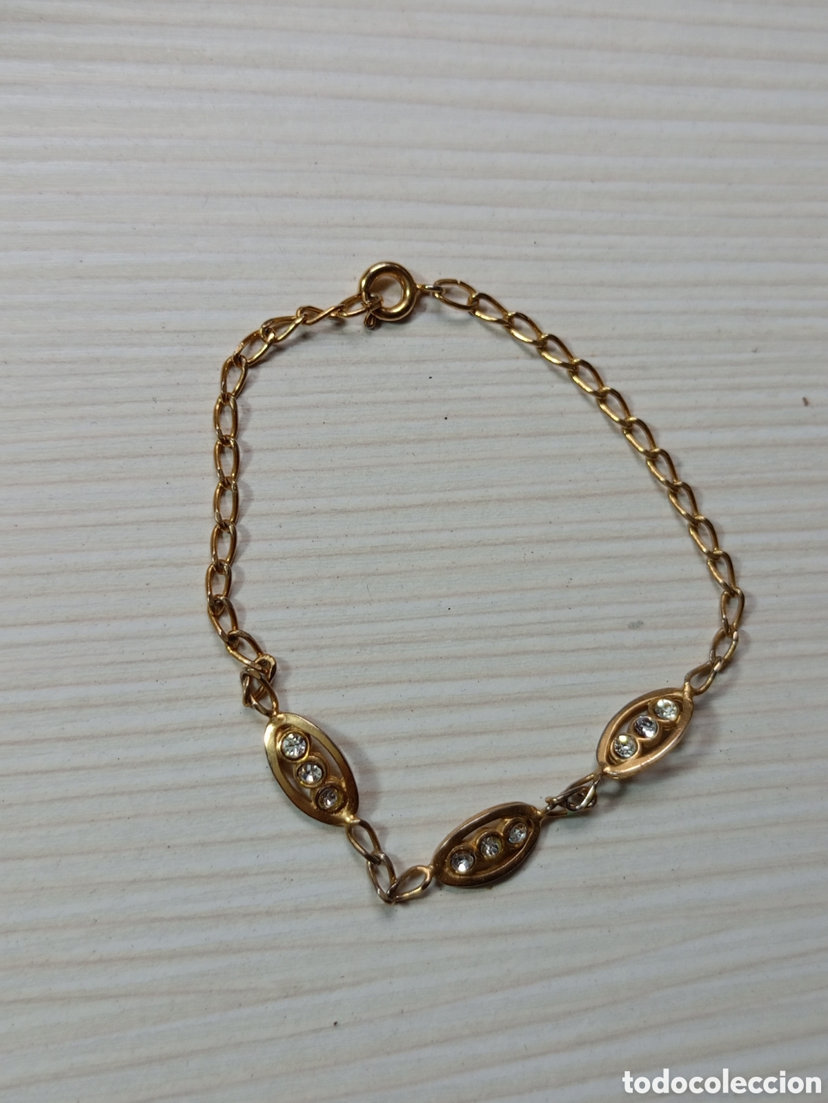 Jewelry: Antigua pulsera chapado en oro con cristal a&ntilde;os 80