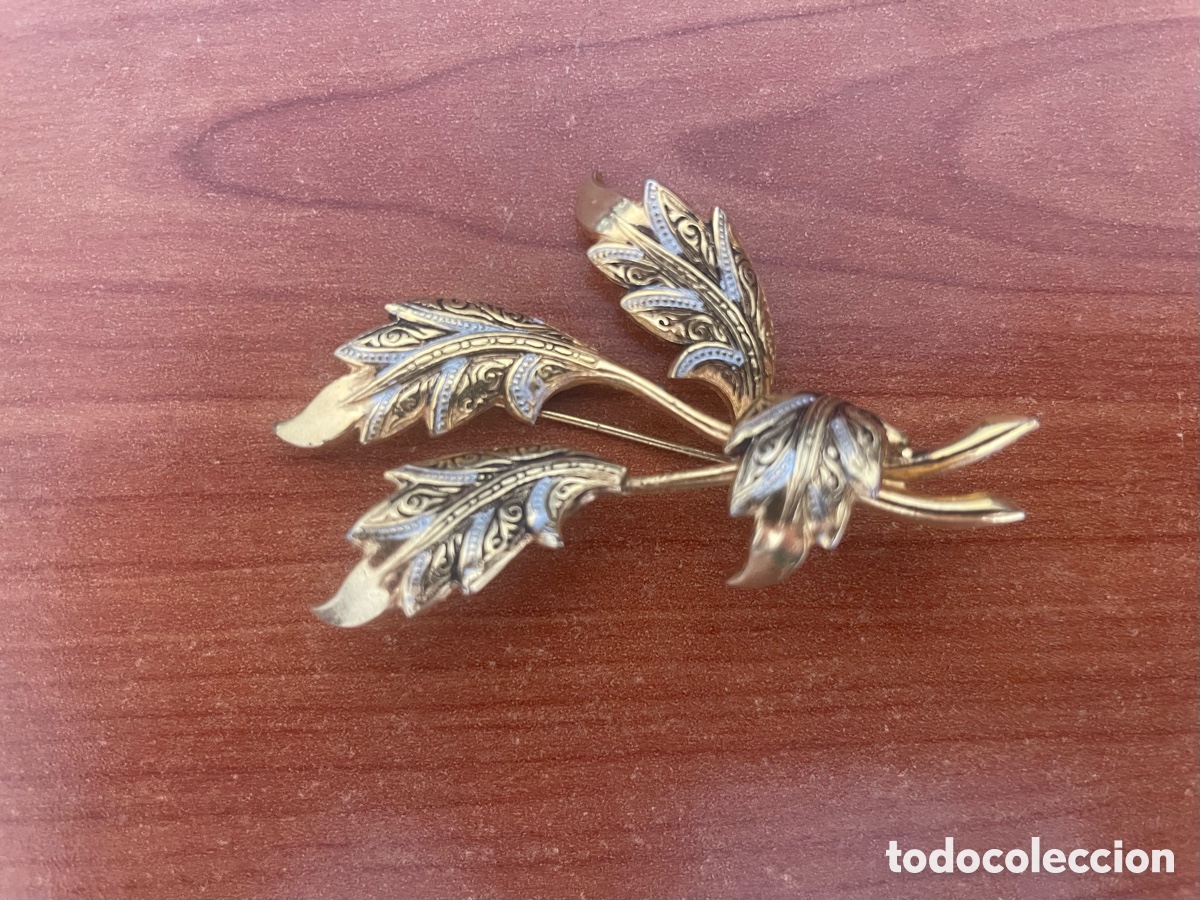 Joyeria: broche en forma flor