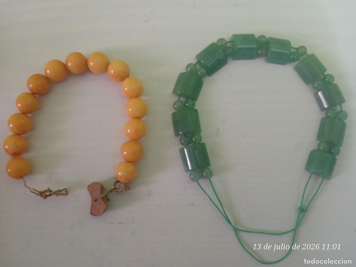 Joyeria: Lote de 2 antiguas pulseras, piedras naturales, de estilo budista.
