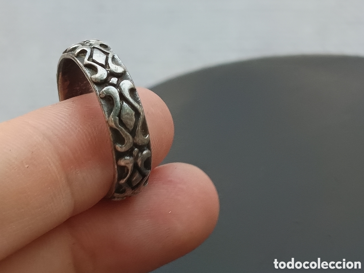 Joyeria: Anillo vintage de plata repujada buen tama&ntilde;o