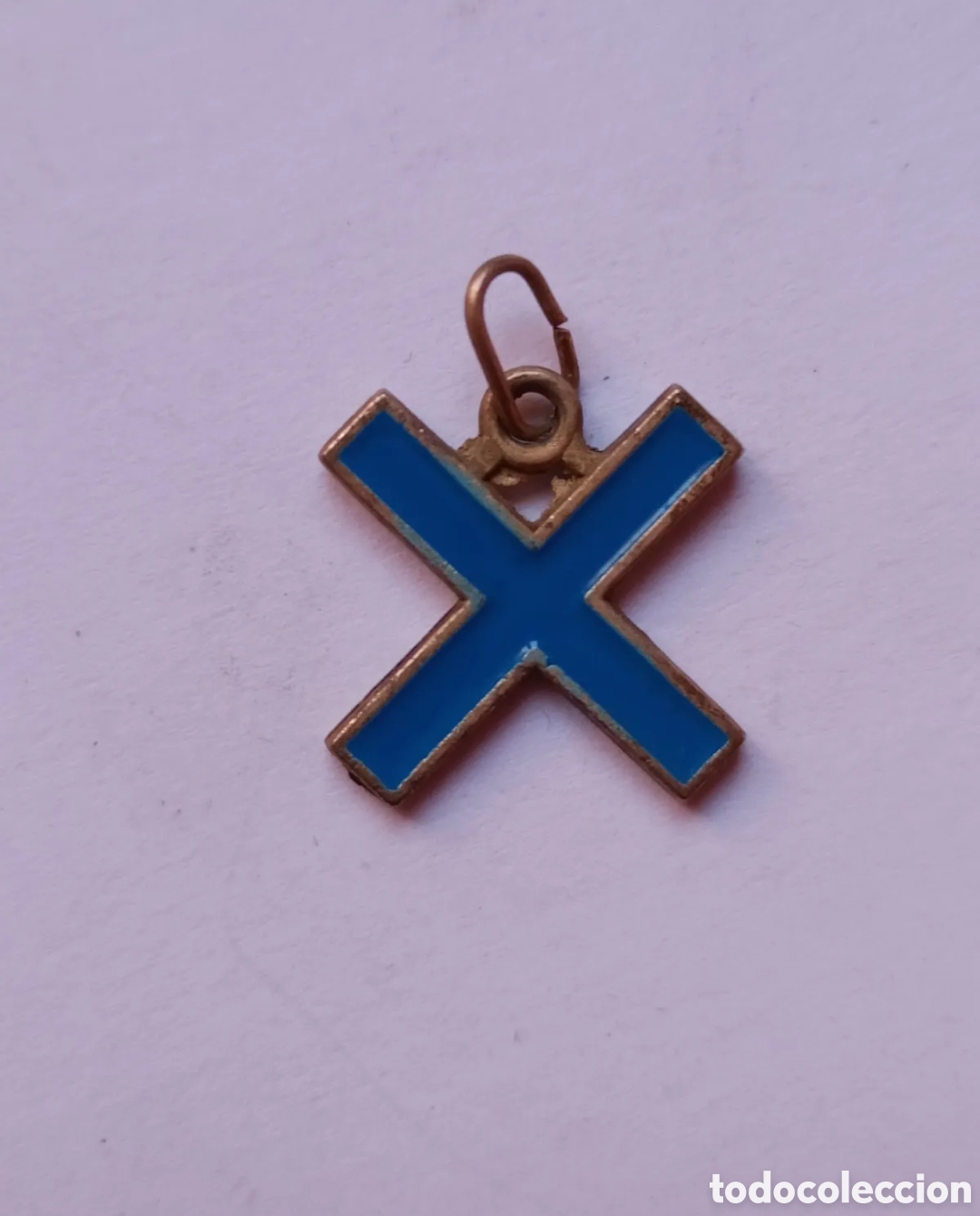 Joyeria: Colgante cruz de San Andr&eacute;s esmalte azul y metal