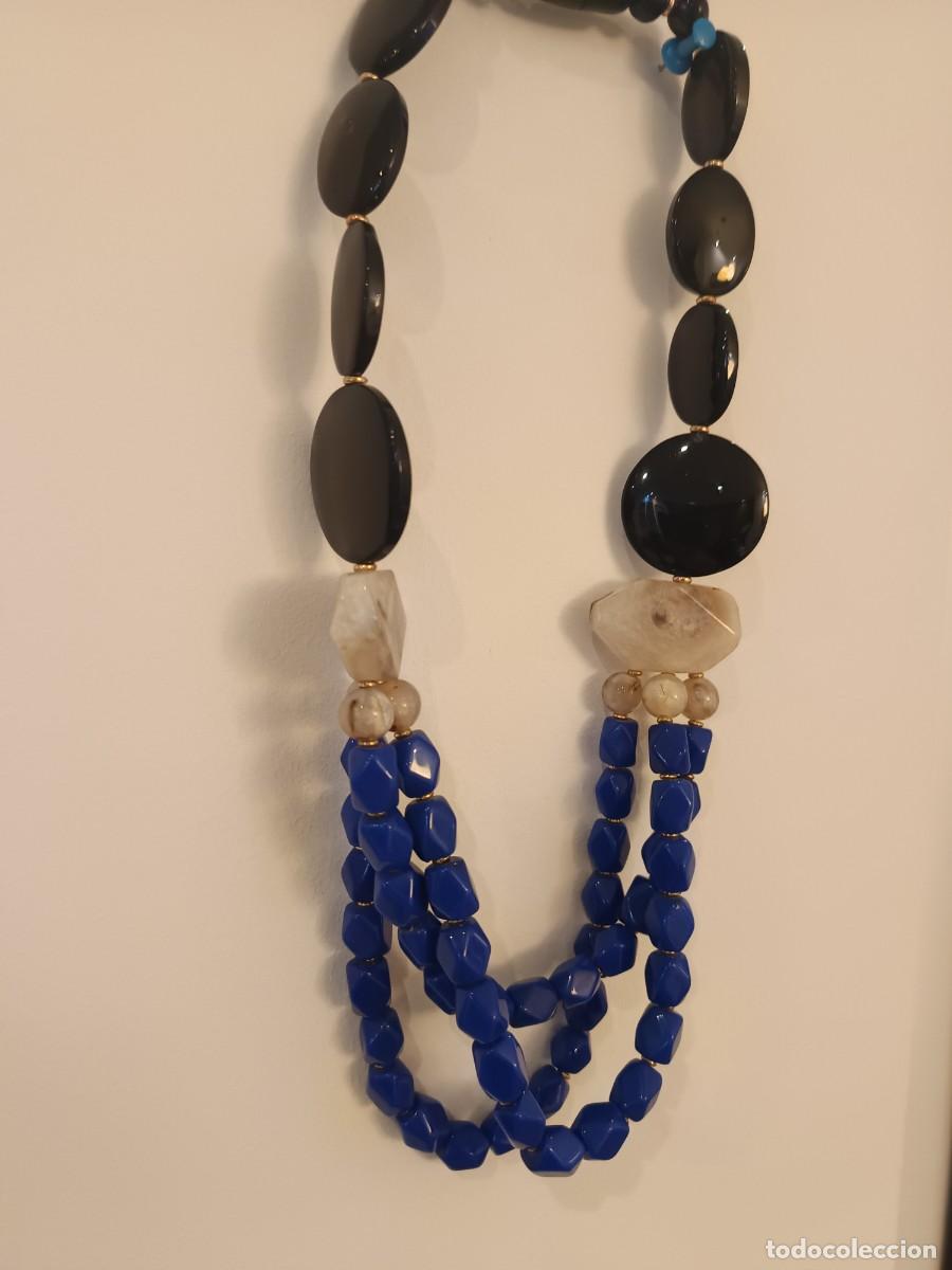 Joyeria: Collar con cuentas poliformes de resina natural - Foto 2