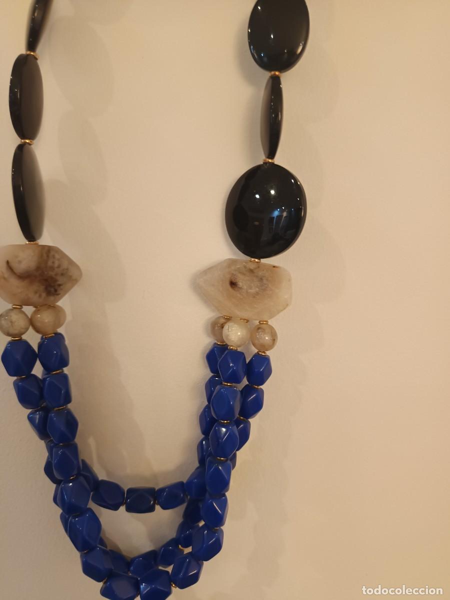 Joyeria: Collar con cuentas poliformes de resina natural - Foto 4