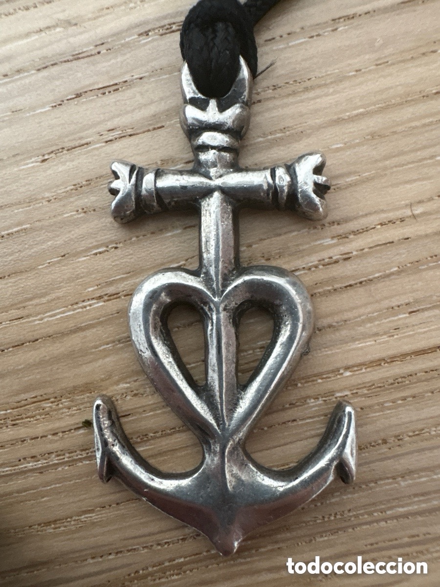 Joyeria: Antiguo colgante con ancla plateada (A15) - Foto 2