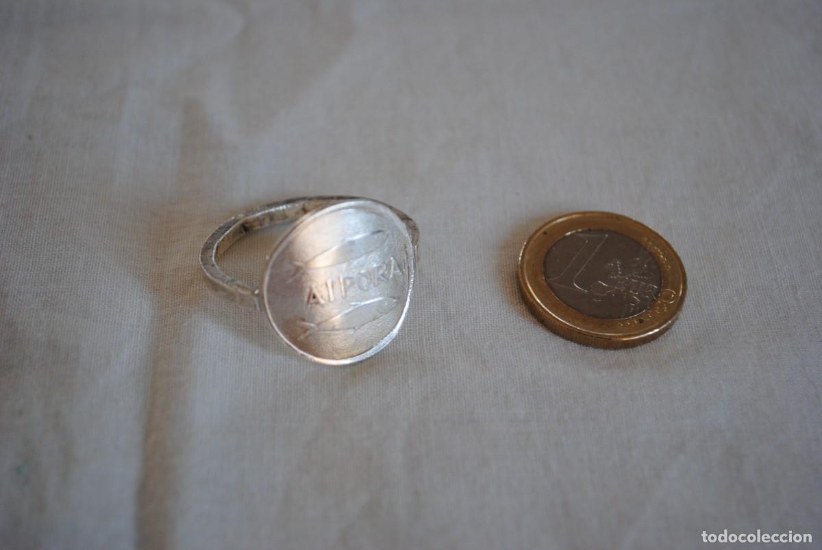 Schmuck: ANILLO DE PLATA ARTESANO CON MONEDA .
