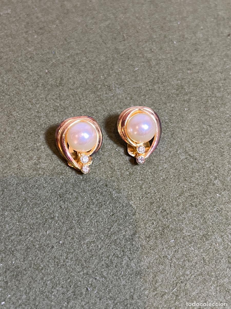 Joyeria: Pendientes vintage dorados con perla sint&eacute;tica y circonitas | Pendientes de clip | Estilo elegante a