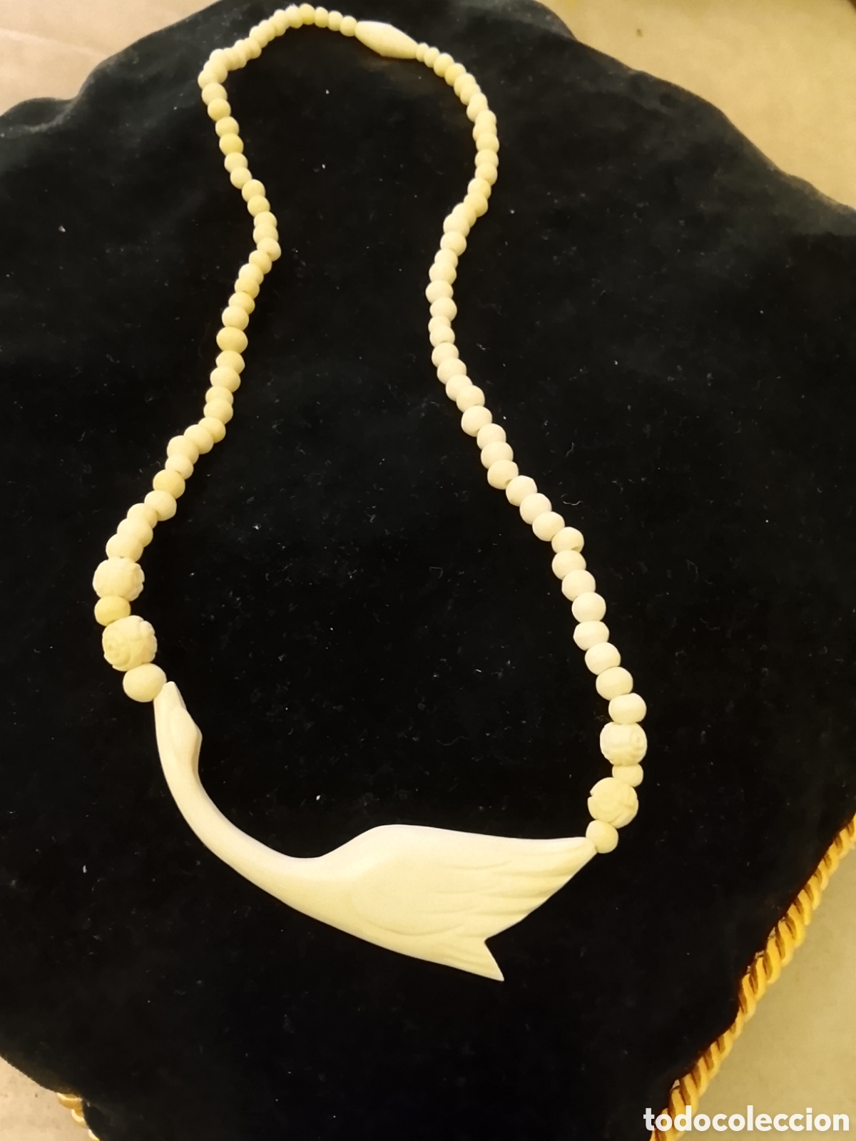 Joyeria: Antiguo collar &eacute;tnico ,fabricado en hueso ,Mide 48 cent&iacute;metros .Posible marfil.