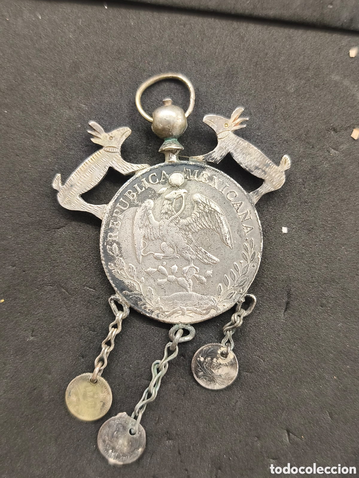 Joyeria: Antiguo colgante con moneda plata M&eacute;xicana 1888, arte mexicano