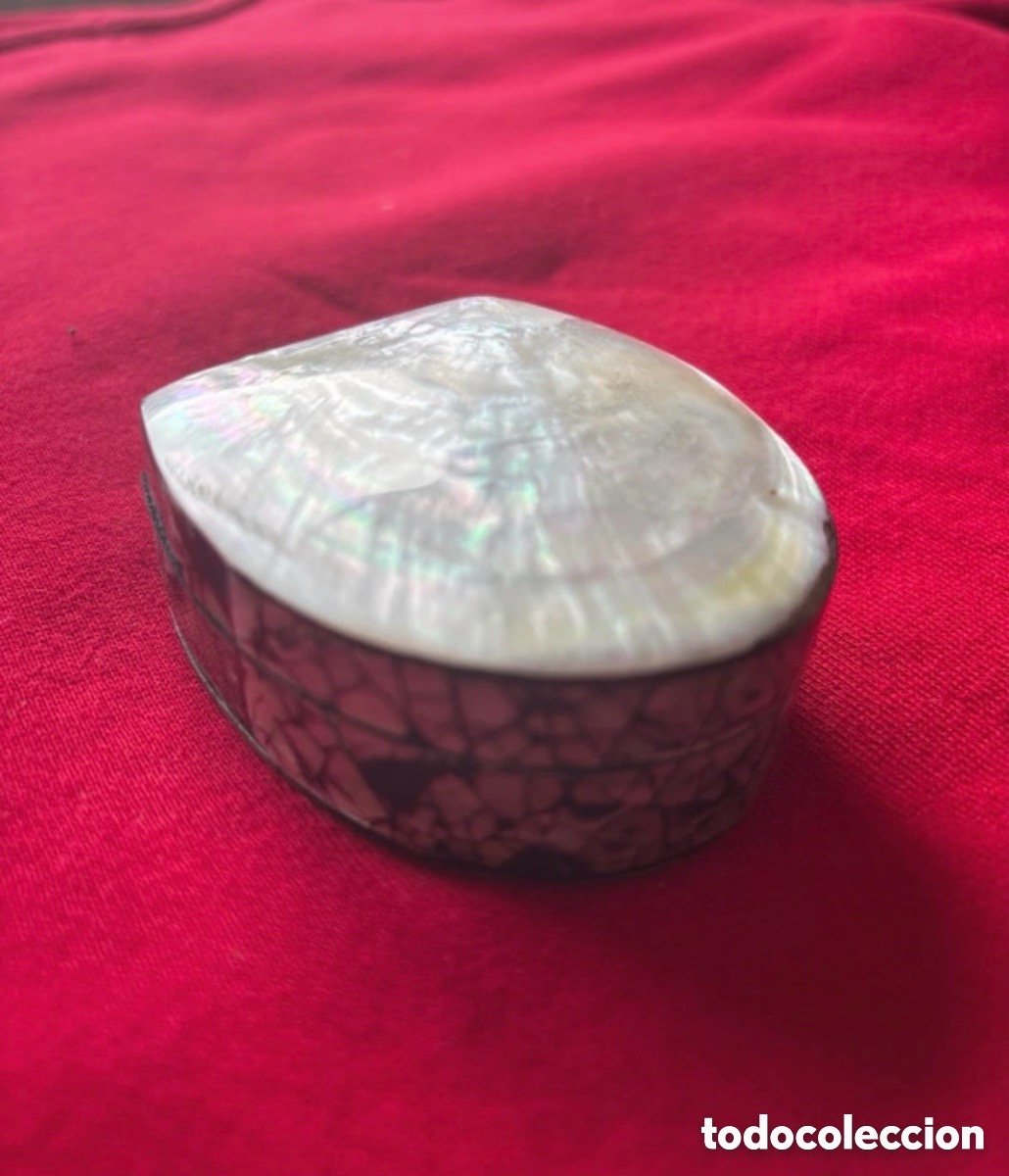 Joyeria: Precioso joyero o caja en n&aacute;car (E1)