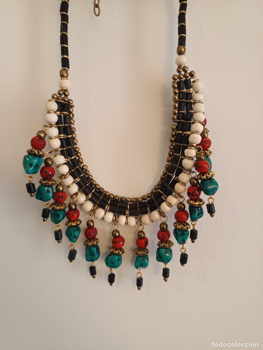 Joyeria: Collar tipo gargantilla nepal&iacute;
