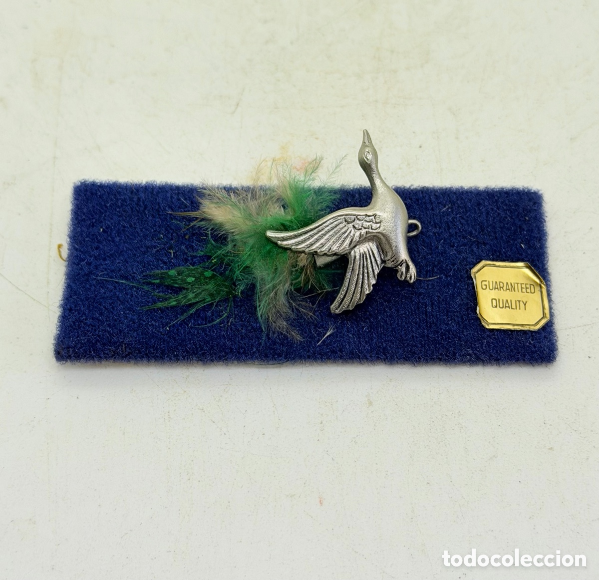 Schmuck: Broche Modernista de Dise&ntilde;o
