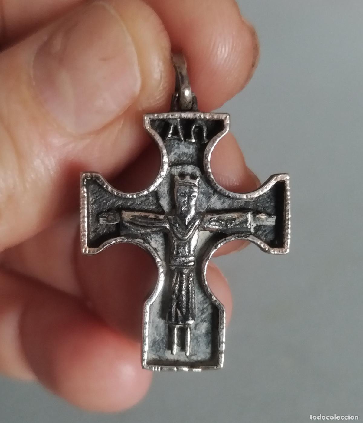 Joyeria: Antigua cruz de plata de ley, colgante, cristo.