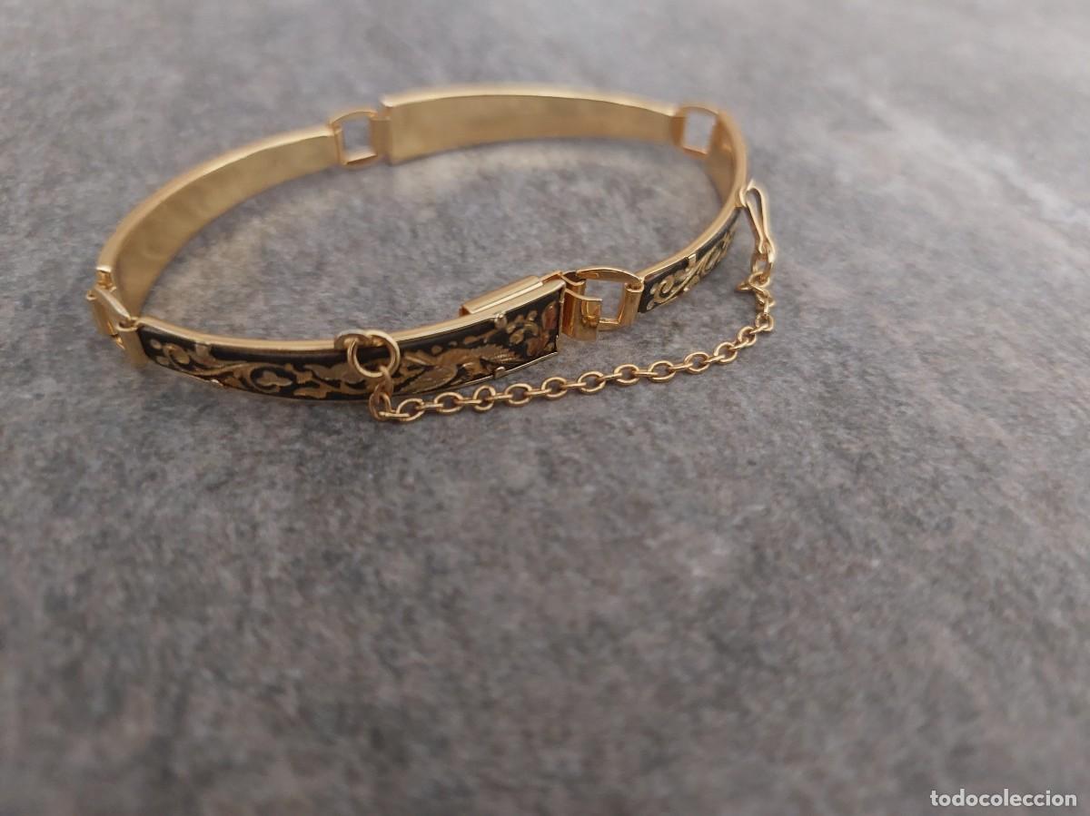 Joyeria: Pulsera vintage est&aacute; elaborada con la t&eacute;cnica del damasquinado de Toledo
