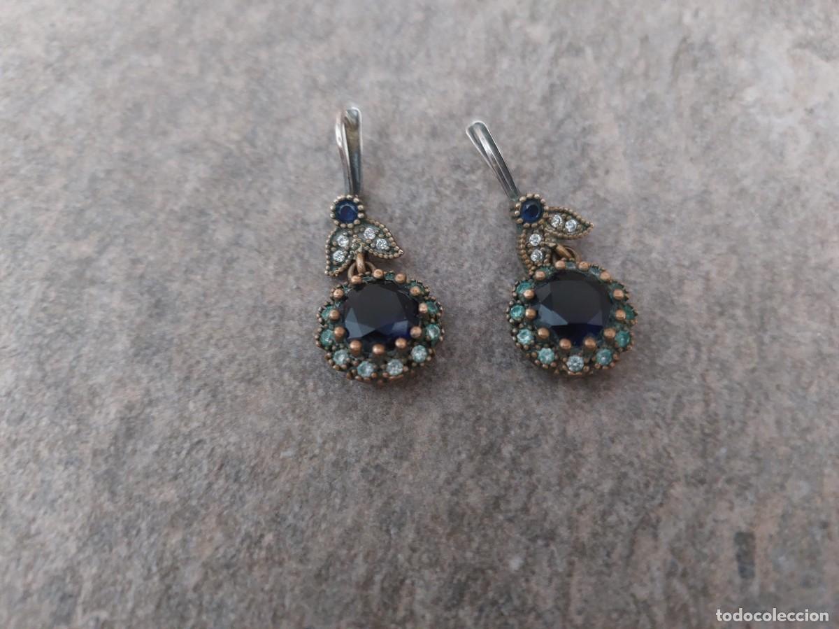 Joyeria: Pendientes antiguos con piedras desconocidas; el cierre lleva el sello 925. -1