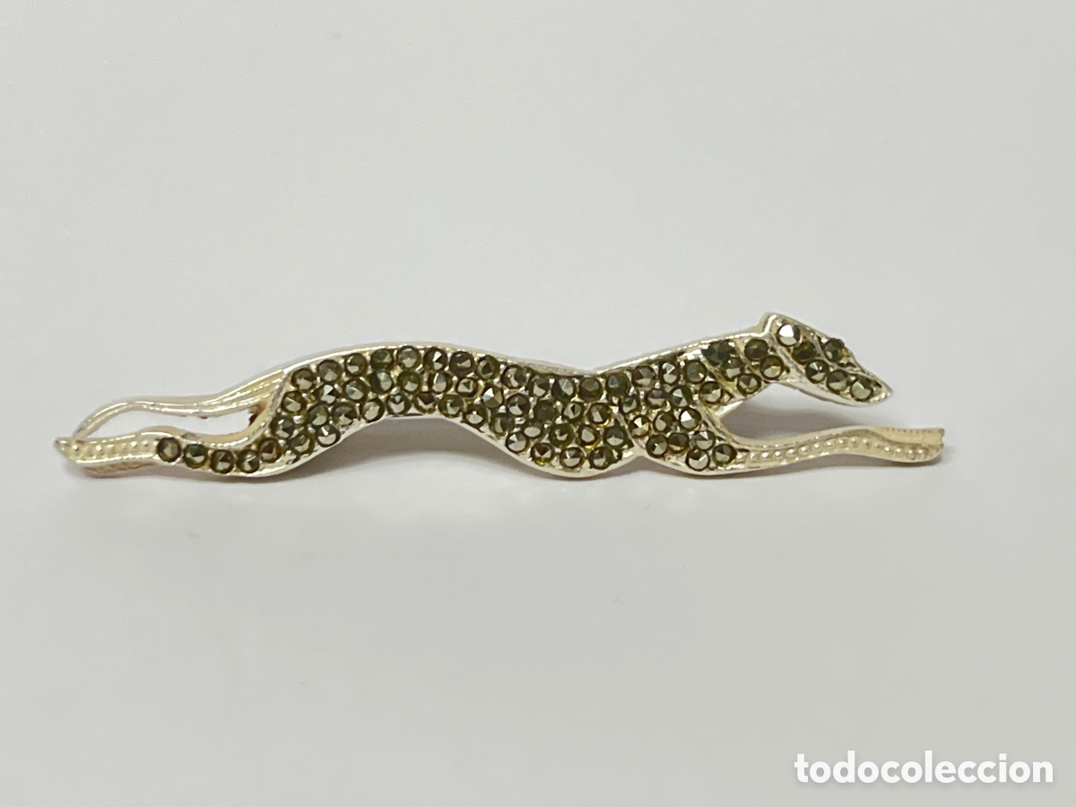 Joalharia: Broche de plata y marquesitas / B235