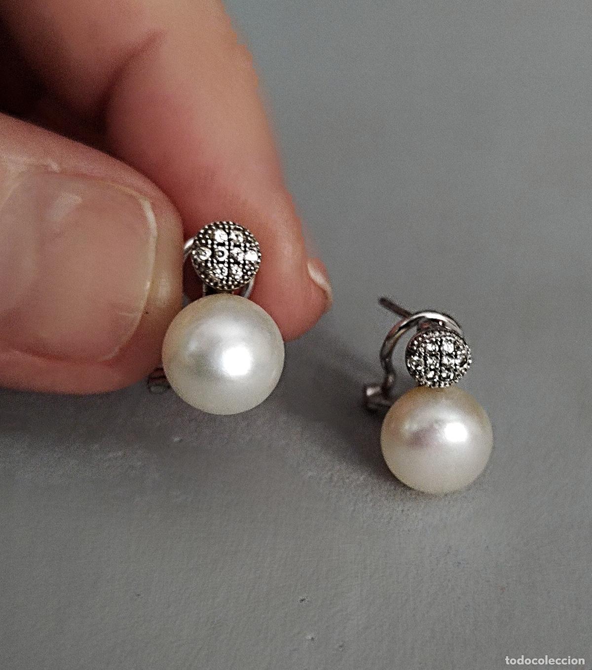 Joalharia: Pendientes de plata de ley con perlas cultivadas y circonitas, cierre de omega.