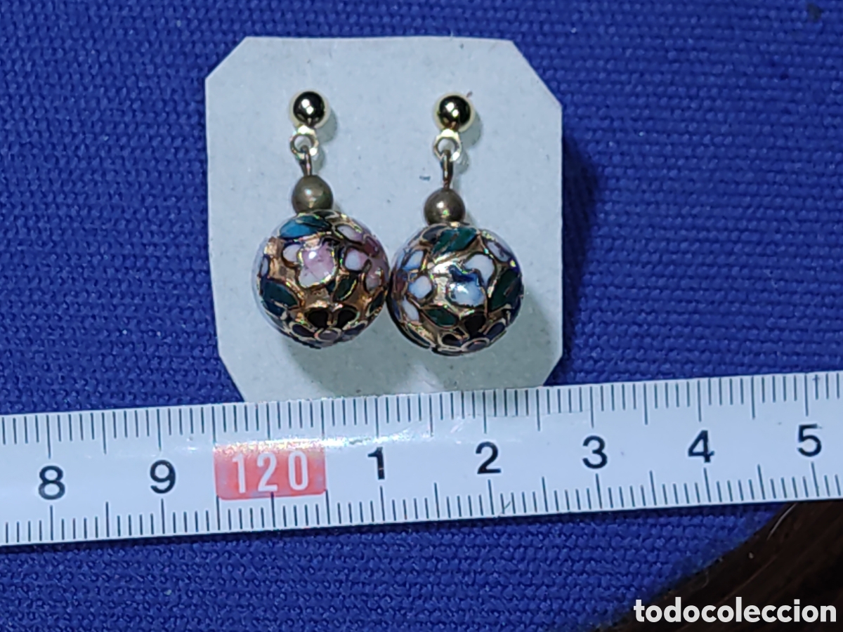 Joyeria: Antiguos pendientes orientales de Cloisonne & lat&oacute;n esmaltado.