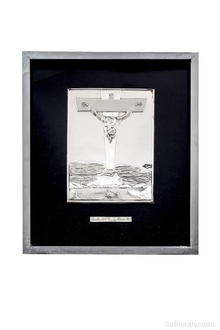 Joyeria: Dal&iacute;, Cristo de San Juan de la Cruz en plata de ley.