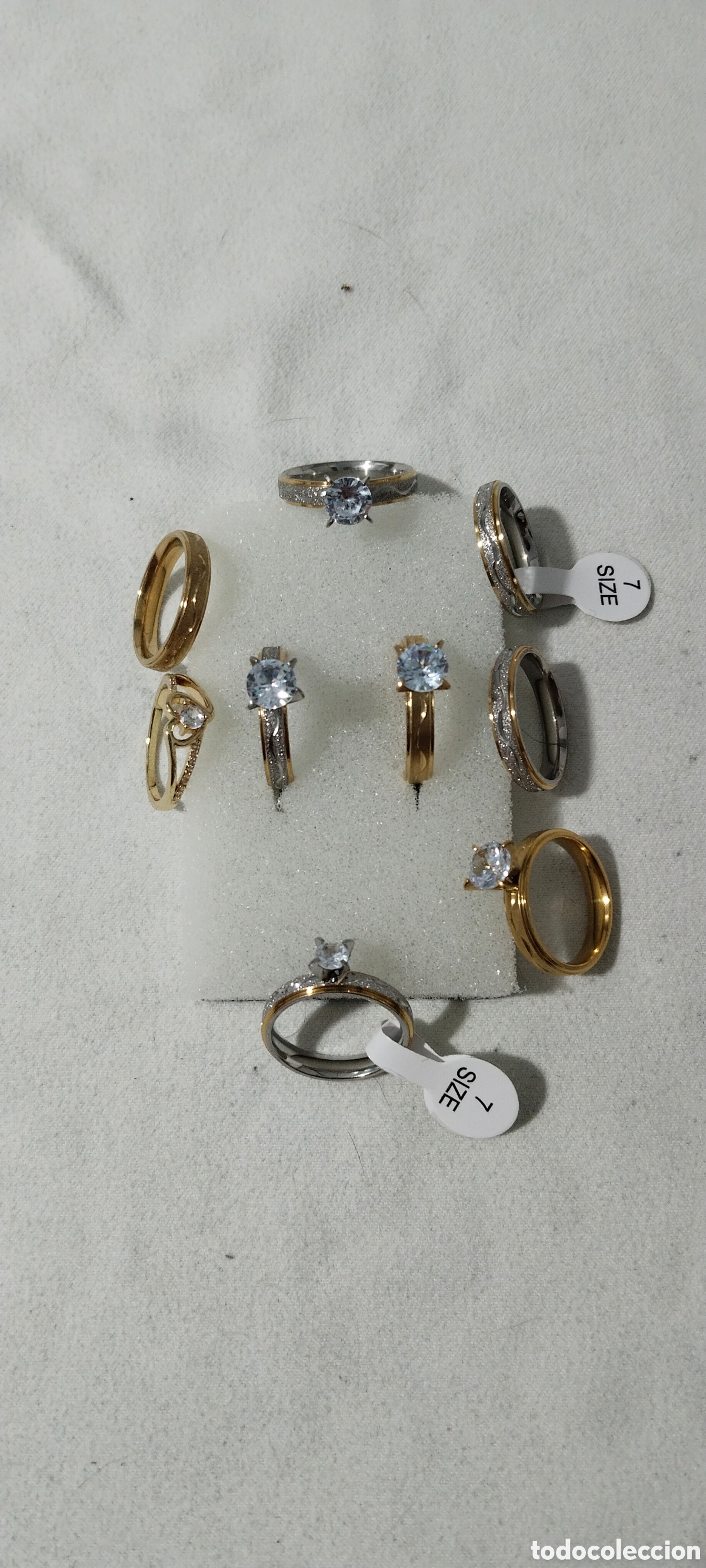 Joyeria: Lote de 9 anillos de bisuter&iacute;a