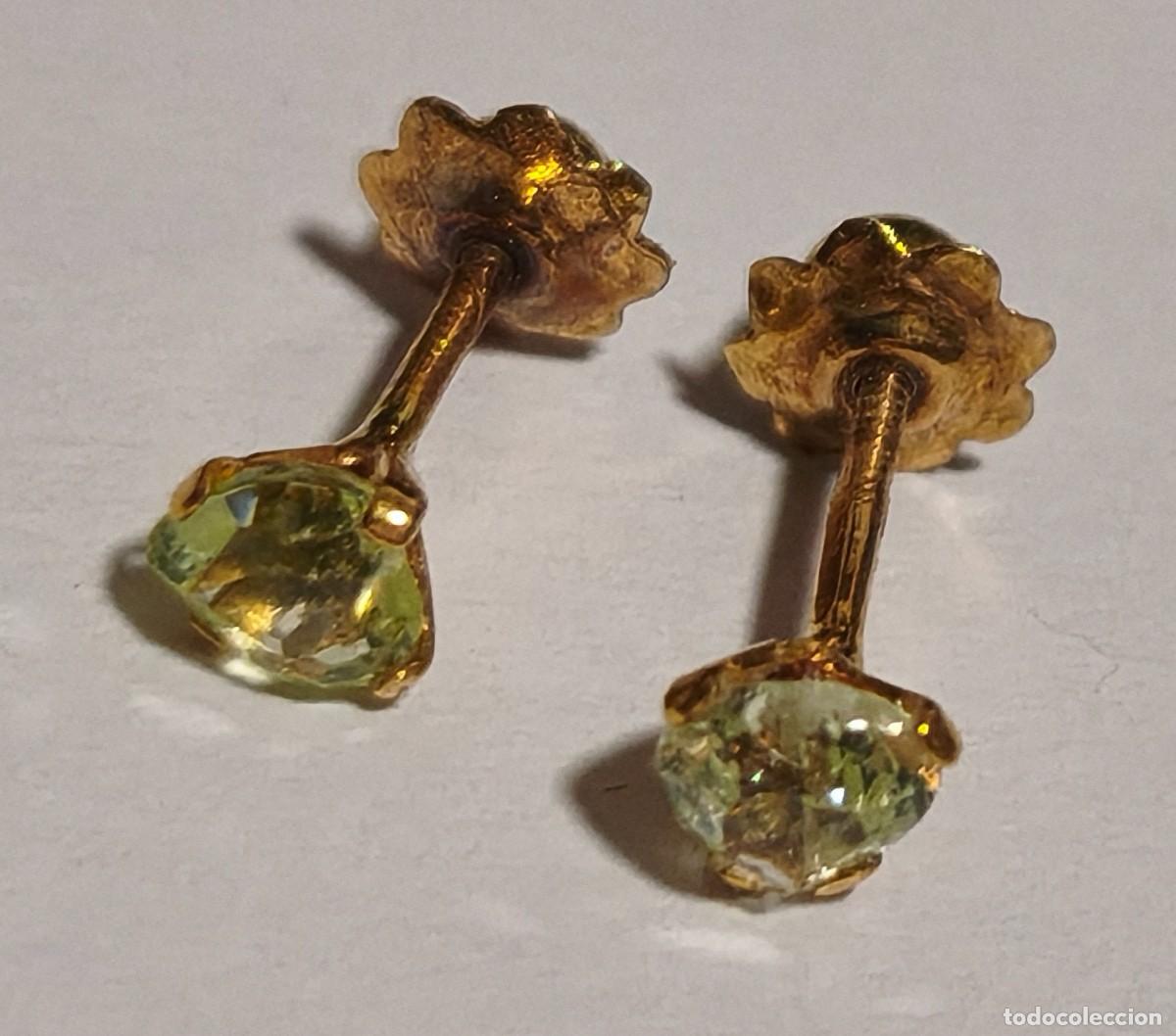 Joyeria: Pendientes de oro 18 quilates con piedra verde sint&eacute;tica con forma de coraz&oacute;n